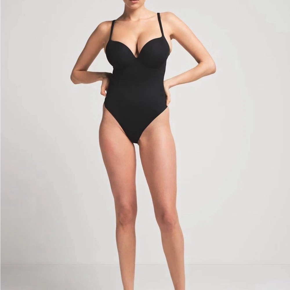 New SKIMS Ultimate Body Onyx Push Up Thong Bodysuit - Black Size Large